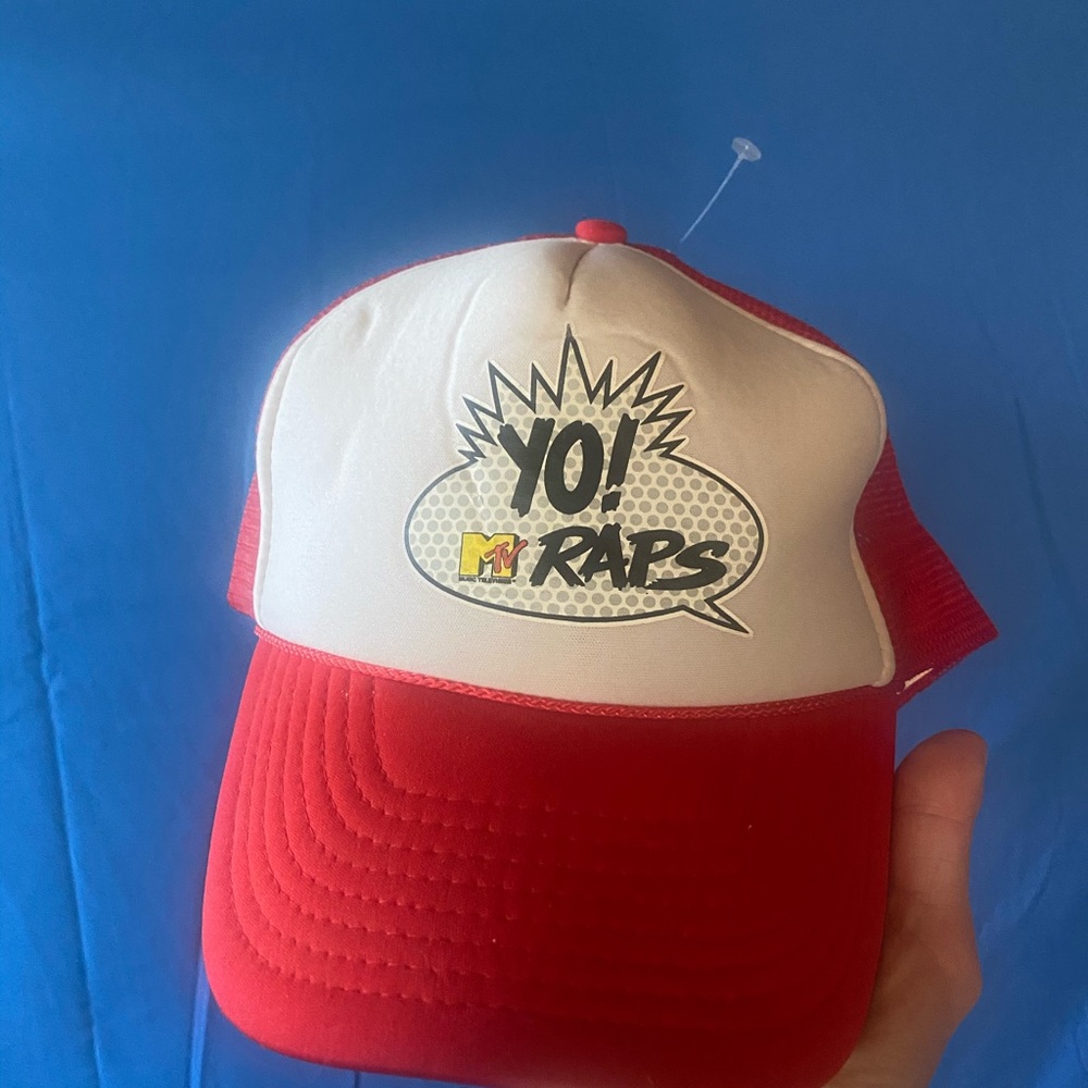 Vintage mtv raps trucker hat